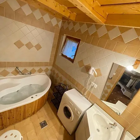 Apartment Toelgyfa Apartman Balatonkeresztur