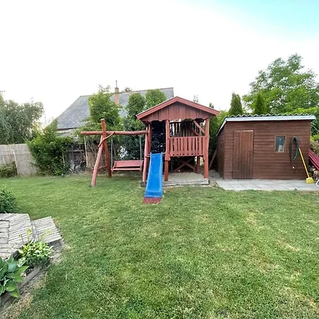 Διαμέρισμα Toelgyfa Balatonkeresztúr